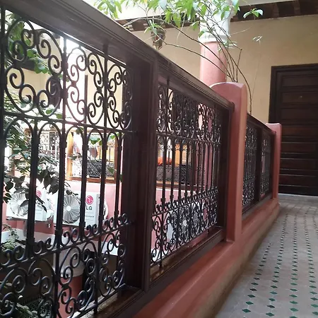 Hotel Cecil